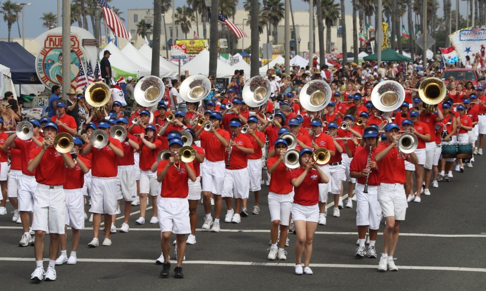 Huntington Beach Parade – Huntington Beach High School Marching Band ...