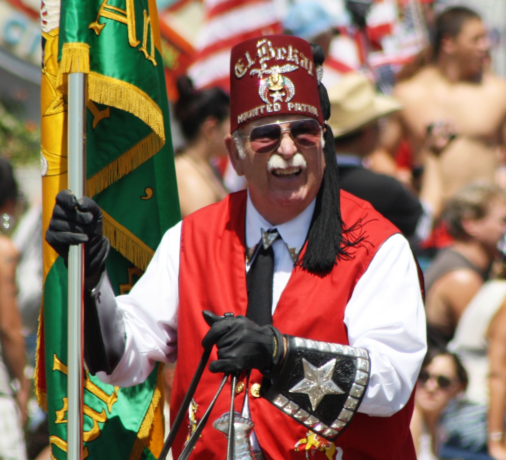 Huntington Beach Parade 889 « Huntington Beach Parade